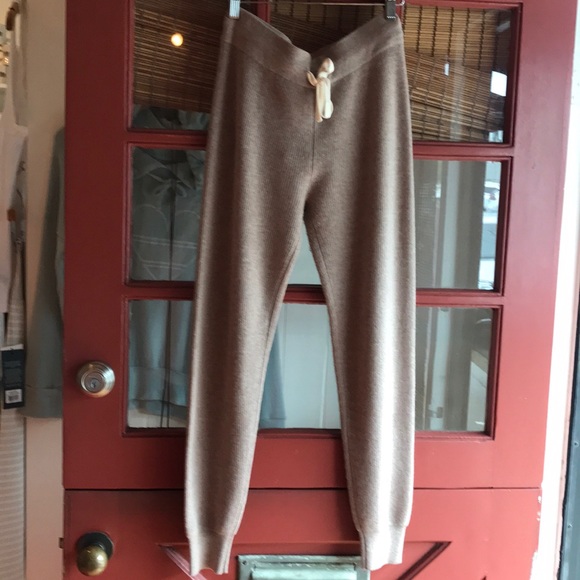 Monrow Cashmere Joggers 